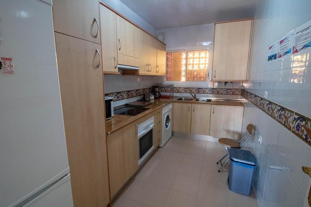 And Spacious With Underground Parking In Lovely Urbanisation With Pools And Jacuzzis. Leilighet