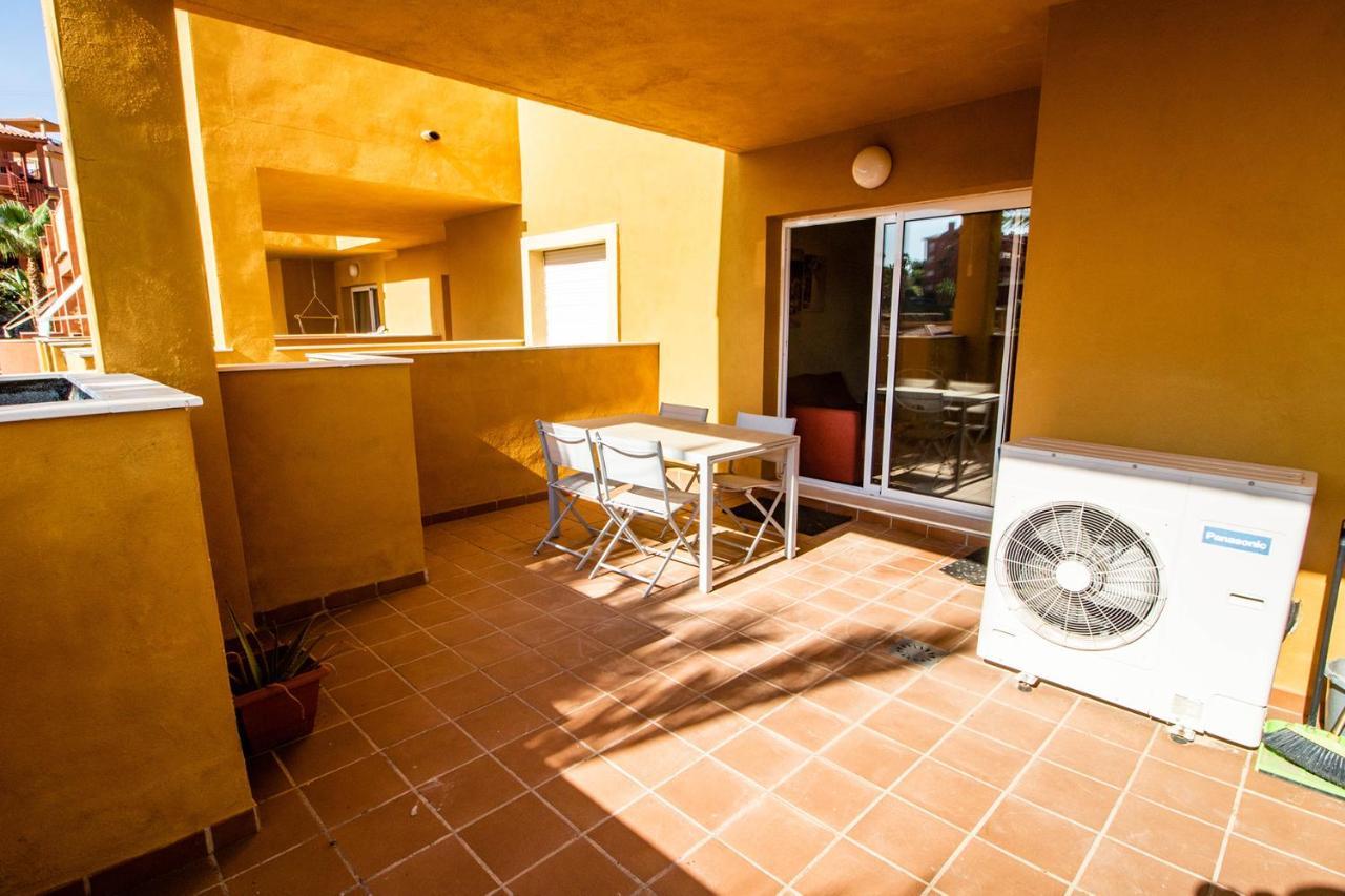 Leilighet And Spacious With Underground Parking In Lovely Urbanisation With Pools And Jacuzzis.